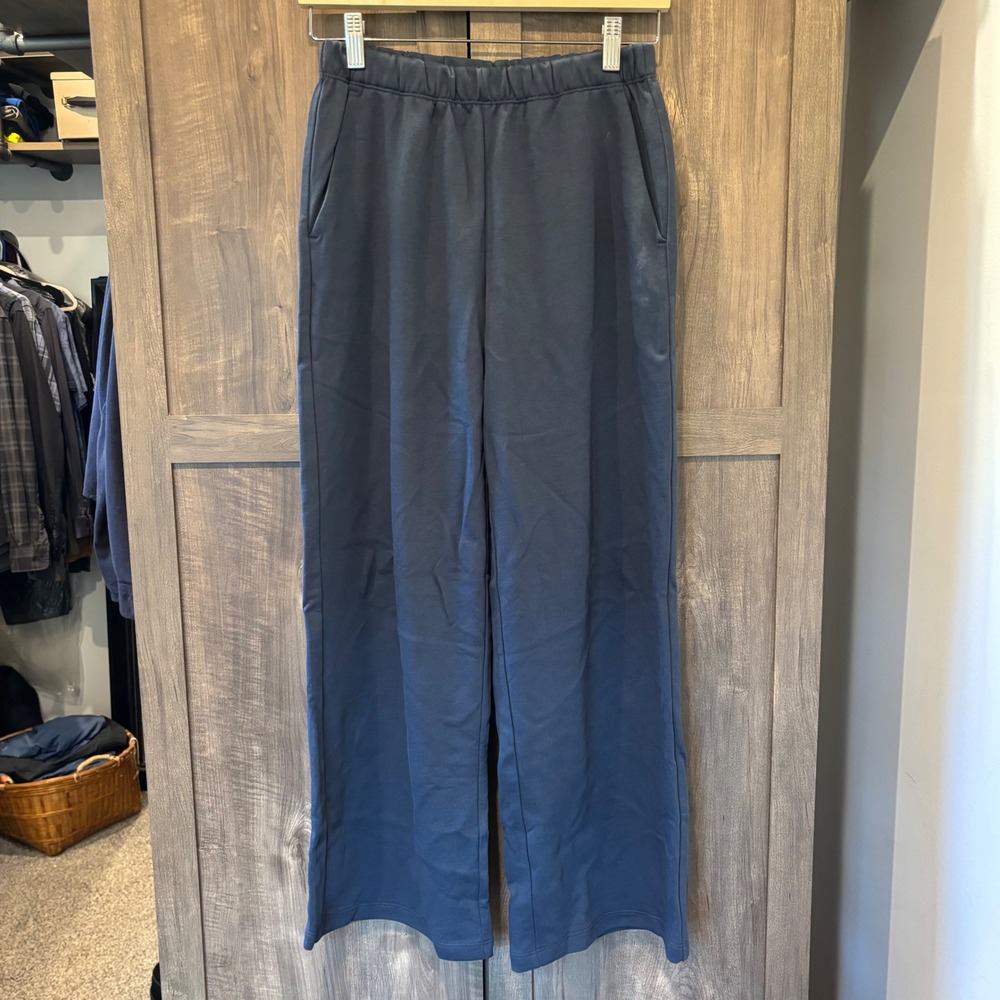 Patagonia Womens samll Wide Leg Sweatpants Blue Pockets